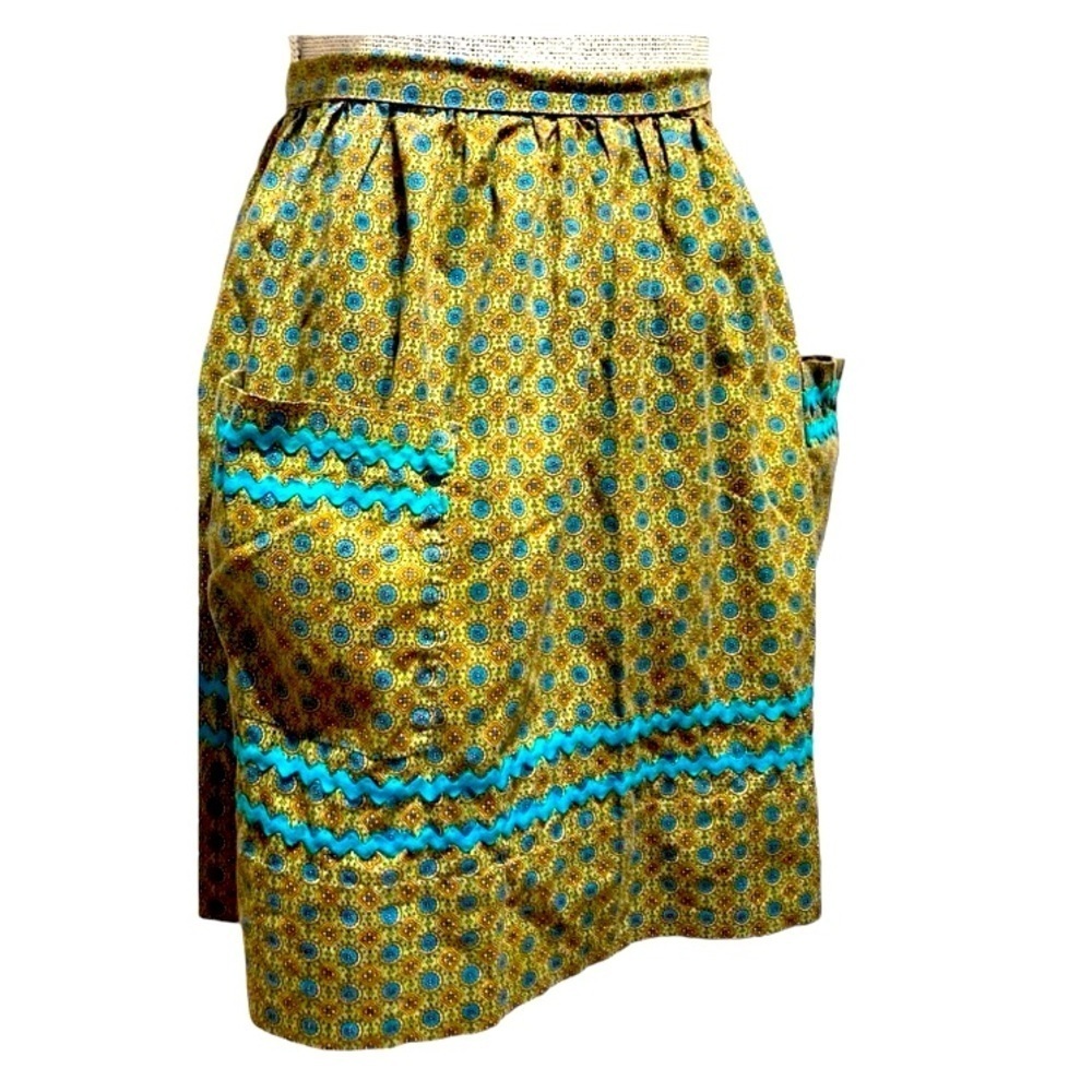 Vintage 1970’s Short Kitchen Apron - Picture 1 of 3